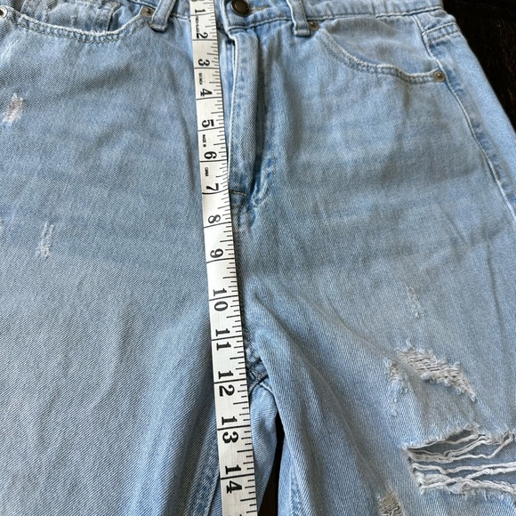 Simple Society Distressed High rise jeans. Size 5/27 - Picture 8 of 10